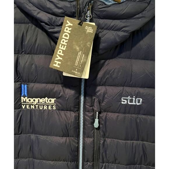 STIO × Magnetar Ventures Hooded Down Vest XL NWT Employee Exclusive RARE - Picture 7 of 12